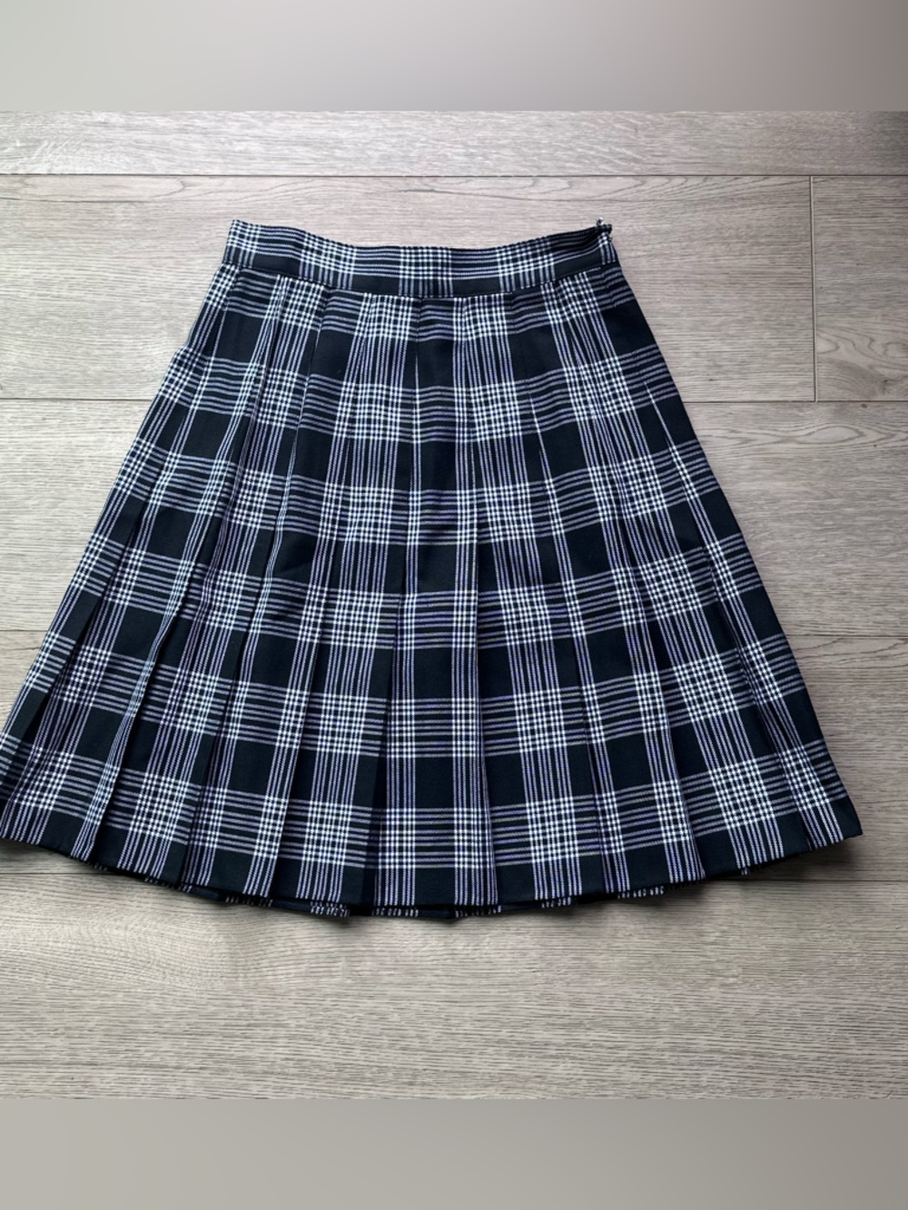Schoolgirl Plaid Skirt Women’s 7/8 Black White Pleated Mini Skirt Y2K